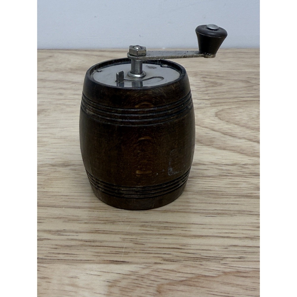"Vintage Wooden & Steel Manual Peppermill Grinder - Made in France Marlux. #14‎